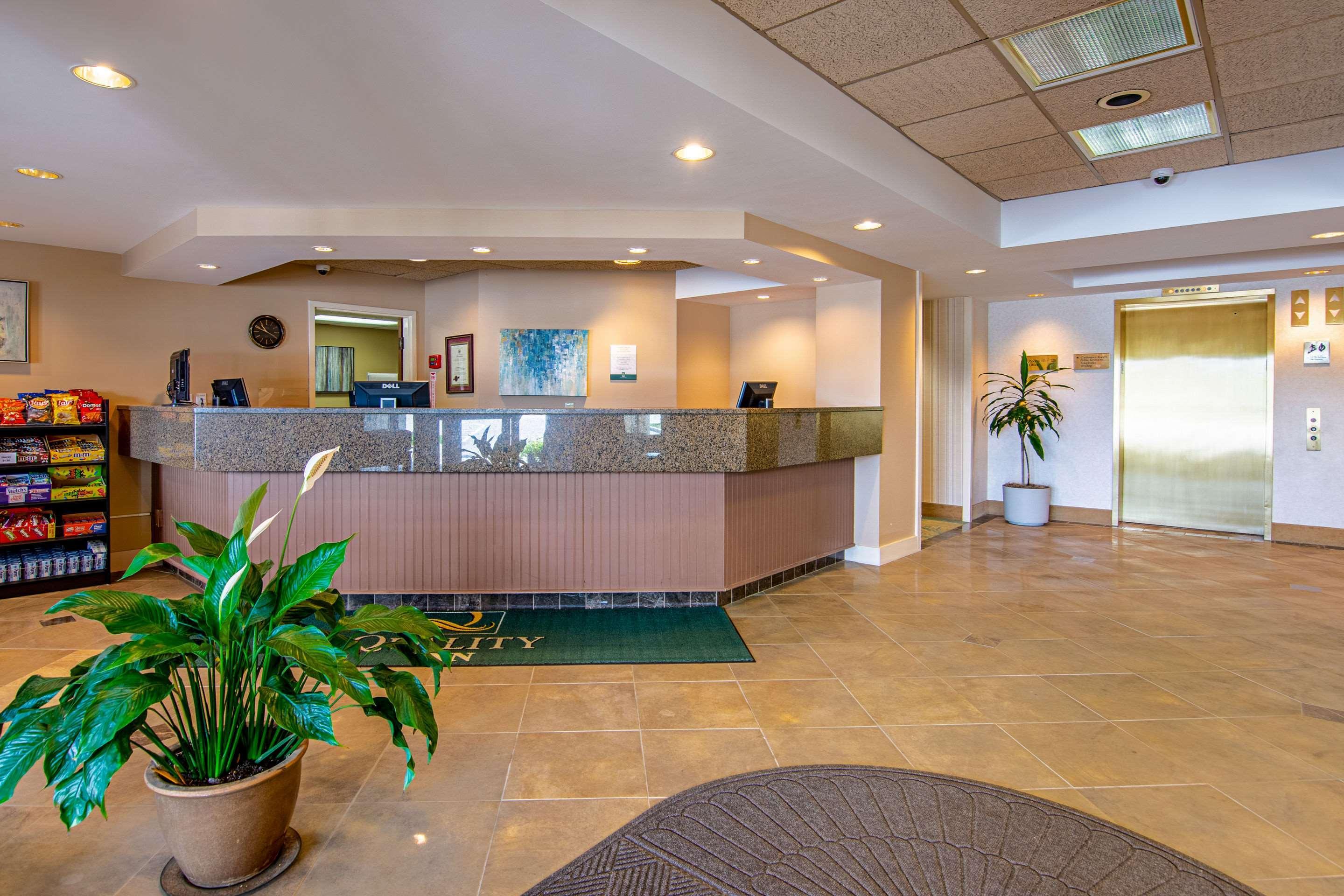 Quality Inn Портсмут Екстер'єр фото