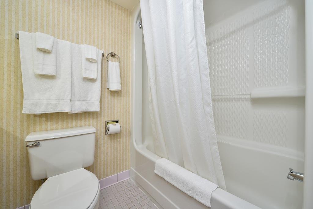 Quality Inn Портсмут Екстер'єр фото